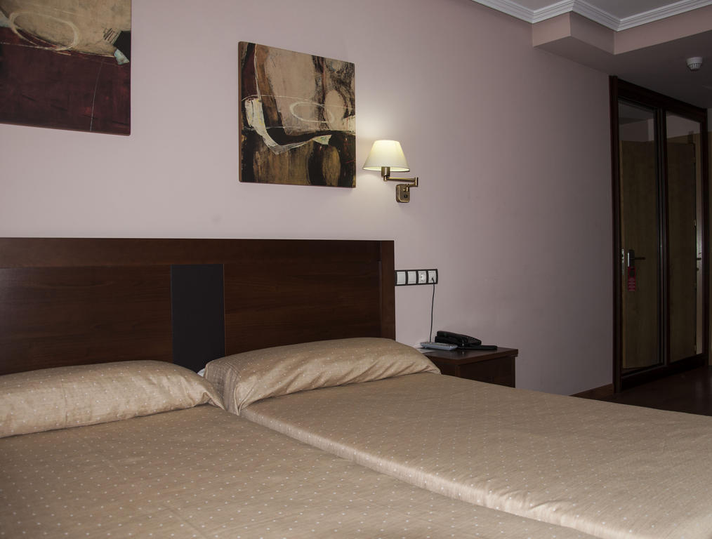 Hotel Restaurante Casa Pipo Tuña Habitación foto